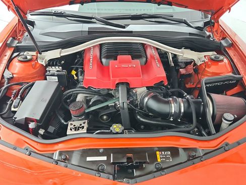 Used 2013 Chevrolet Camaro ZL1 RWD image 27
