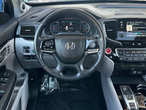 Used 2019 Honda Pilot Touring image 16