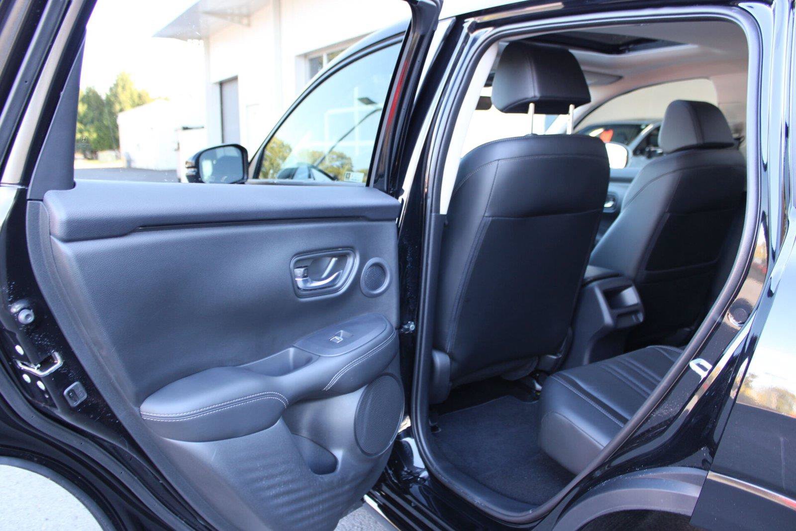 Used 2026 Honda HR-V EX-L image 17