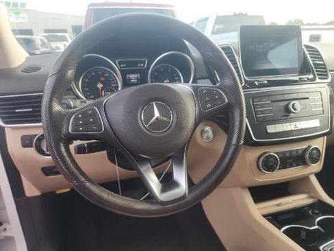 Used 2018 Mercedes-Benz GLE 350 w/ Premium 1 Package image 5