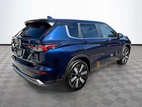 New 2026 Mitsubishi Outlander SE image 7