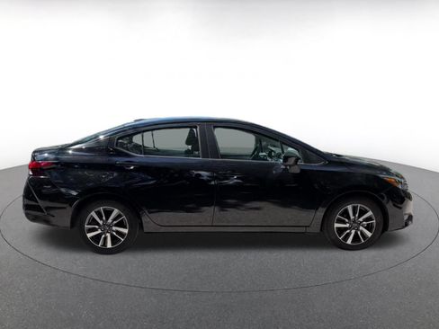 Used 2025 Nissan Versa SV FWD image 13