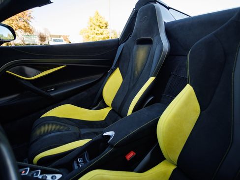 Used 2024 McLaren 750S Spider Ceramic Brakes Front Li image 38