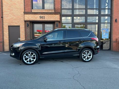 Used 2016 Ford Escape Titanium w/ Equipment Group 301A AWD/4WD image 4