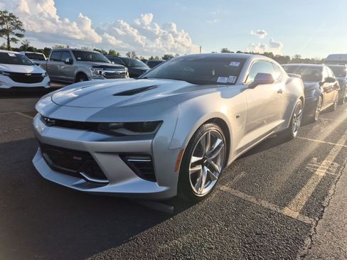 Used 2017 Chevrolet Camaro SS RWD image 1
