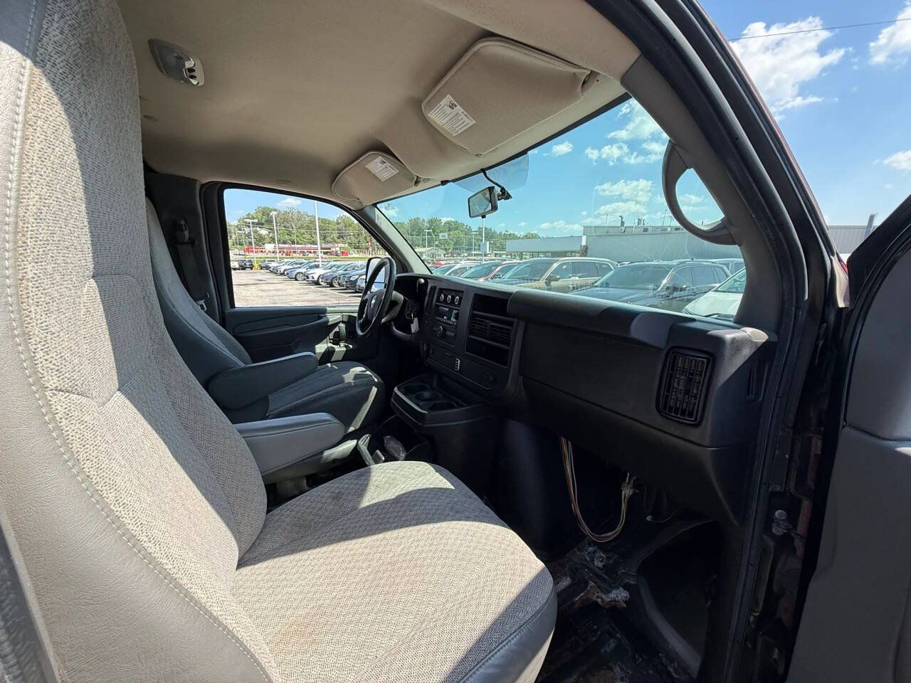 Used 2013 Chevrolet Express 1500 w/ Power Package RWD image 14