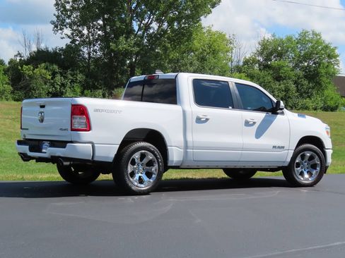 Used 2022 RAM 1500 Big Horn AWD/4WD image 3