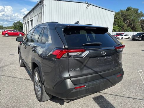 Used 2022 Toyota RAV4 XLE Premium FWD image 7