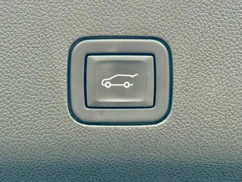 Certified 2023 Cadillac Escalade Sport Platinum AWD/4WD image 37