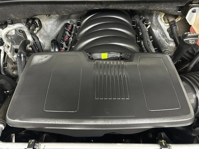 Used 2023 Chevrolet Silverado 1500 ZR2 w/ Technology Package AWD/4WD image 10