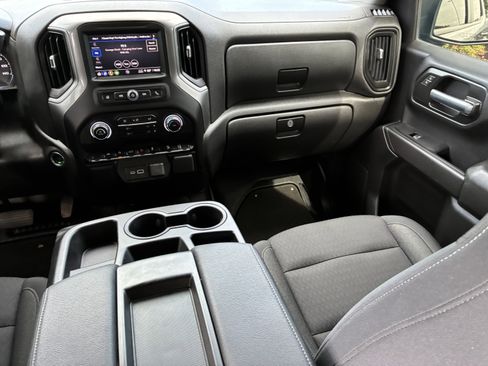 Used 2025 Chevrolet Silverado 1500 Custom Trail Boss AWD/4WD image 21