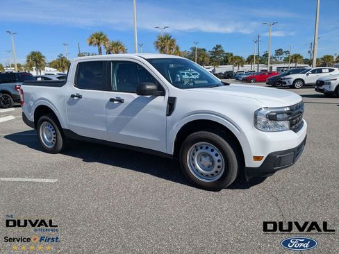 Used 2022 Ford Maverick XL image 1