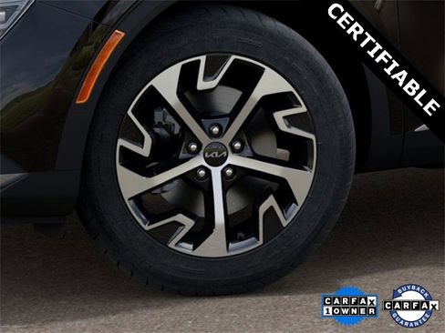 Certified 2025 Kia Sportage EX image 9