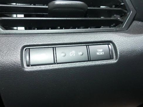 Used 2024 Nissan Altima 2.5 SR image 28