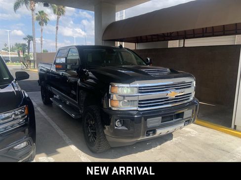 Used 2015 Chevrolet Silverado 2500 High Country w/ Duramax Plus Package AWD/4WD image 3