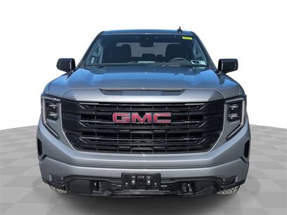 Used 2024 GMC Sierra 1500 Pro w/ Graphite Edition