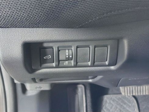 Used 2026 Subaru Outback Premium AWD/4WD image 17