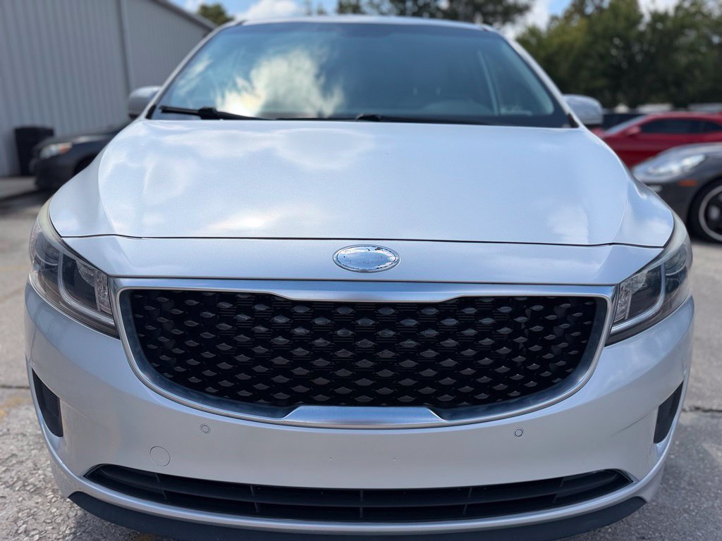 Used 2017 Kia Sedona LX w/ LX Essentials Premium Package FWD image 8