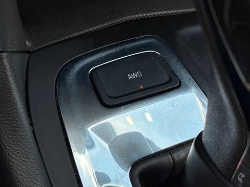 Used 2023 Chevrolet Equinox LT AWD/4WD image 19