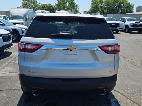 Used 2020 Chevrolet Traverse LT w/ Driver Confidence II Package FWD image 6