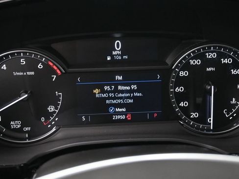 Certified 2024 Cadillac XT5 Luxury FWD image 9