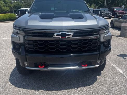 Used 2024 Chevrolet Silverado 1500 ZR2 w/ Technology Package AWD/4WD image 2