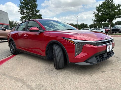 Used 2025 Kia K4 FWD image 4