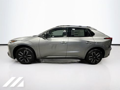New 2026 Subaru Solterra image 8