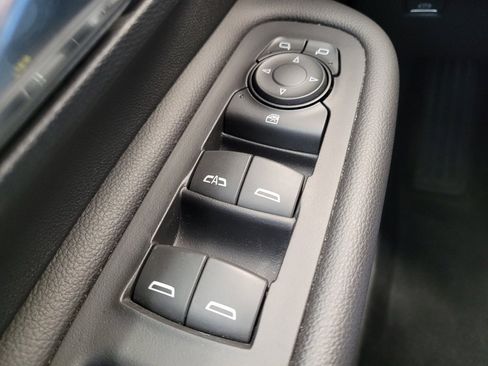 Used 2023 GMC Terrain SLT w/ Tech Package FWD image 27