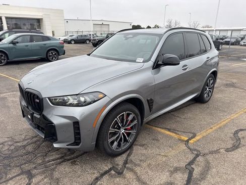 Used 2025 BMW X5 M60i w/ Executive Package image 2