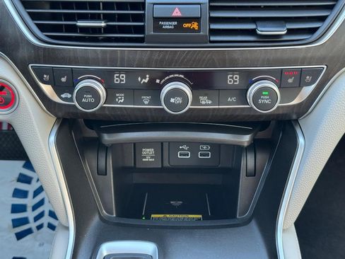 Certified 2022 Honda Accord Touring image 14