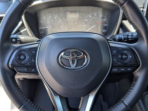 Used 2025 Toyota Corolla SE FWD image 18