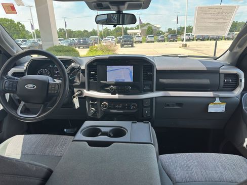 Used 2023 Ford F150 XLT AWD/4WD image 13