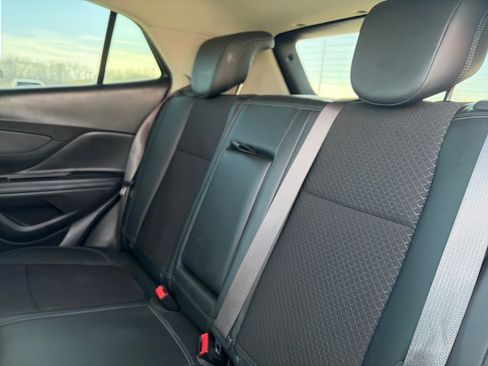 Used 2018 Buick Encore Preferred image 28