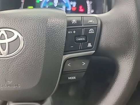 Used 2026 Toyota Camry LE FWD image 31