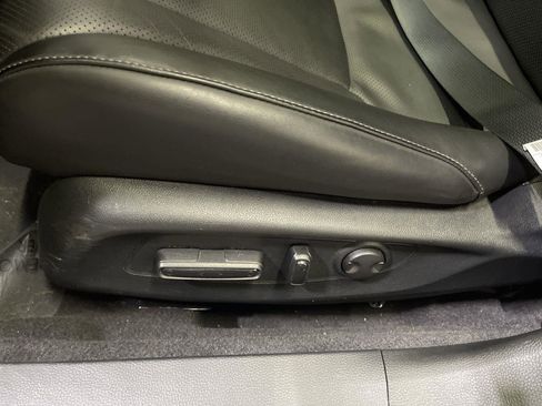 Used 2023 Honda Accord EX-L image 12