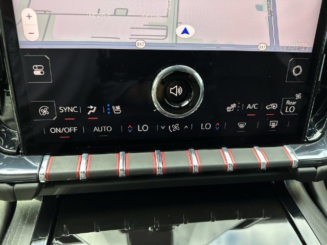 Certified 2025 GMC Yukon XL AT4 Ultimate AWD/4WD image 27