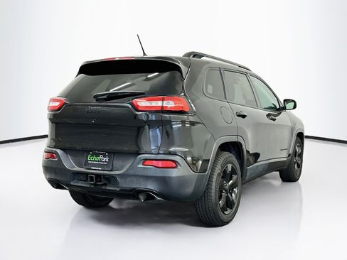 Used 2015 Jeep Cherokee Latitude w/ Comfort/Convenience Group AWD/4WD image 9