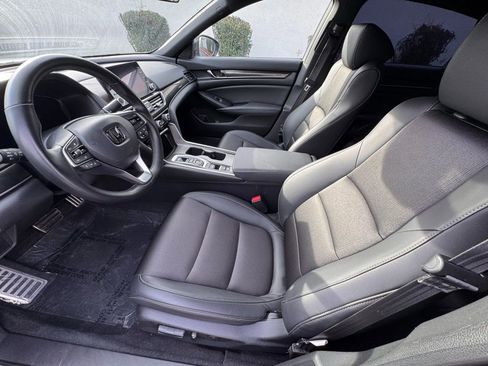 Used 2022 Honda Accord Sport image 11