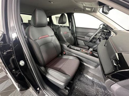 New 2025 Nissan Kicks SR w/ Illumination Package image 11