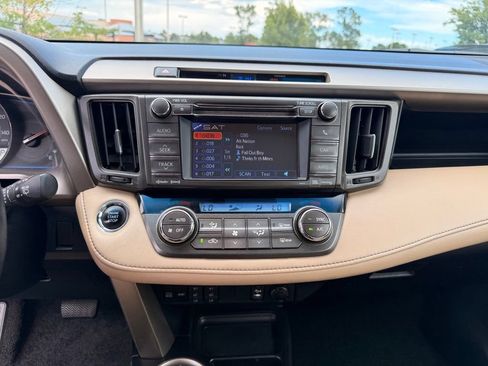 Used 2013 Toyota RAV4 Limited AWD/4WD image 12