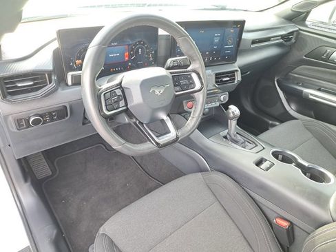 Certified 2025 Ford Mustang Coupe image 14