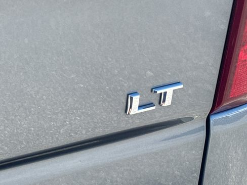 Certified 2021 Chevrolet Silverado 1500 LT AWD/4WD image 8