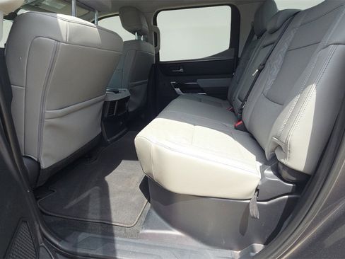 Used 2023 Toyota Tundra Limited image 17