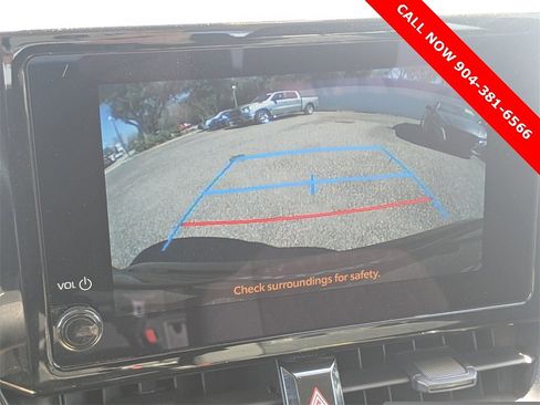 Used 2025 Toyota Corolla LE image 21