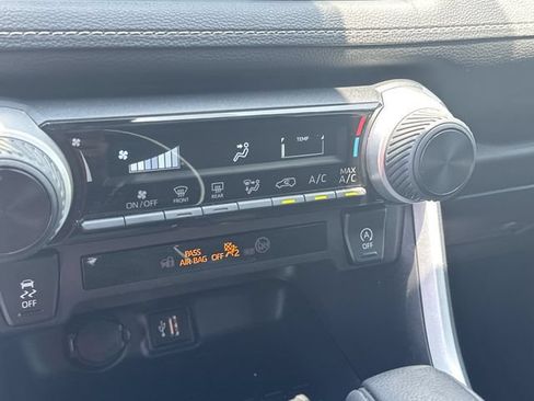 Used 2021 Lexus GX 460 Premium w/ Premium Package AWD/4WD image 15