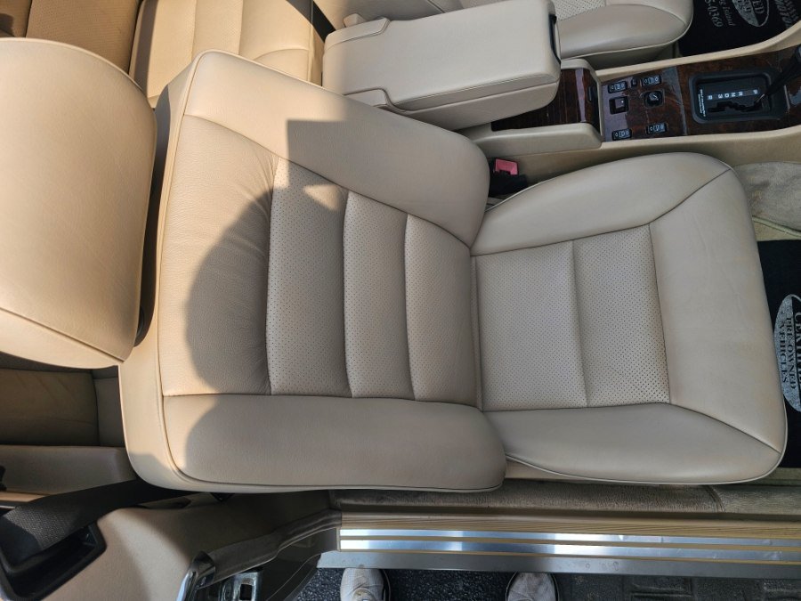 Used 1994 Mercedes-Benz E 320 Convertible image 16