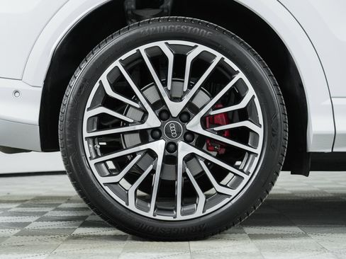 Used 2025 Audi SQ5 Premium Plus image 10