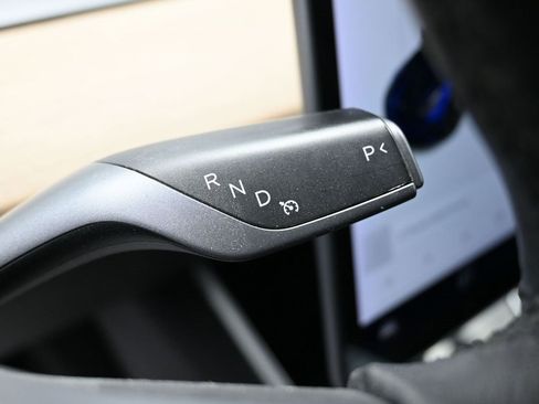 Used 2019 Tesla Model 3 Long Range image 19