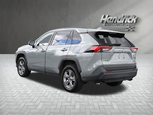 Used 2022 Toyota RAV4 XLE image 8